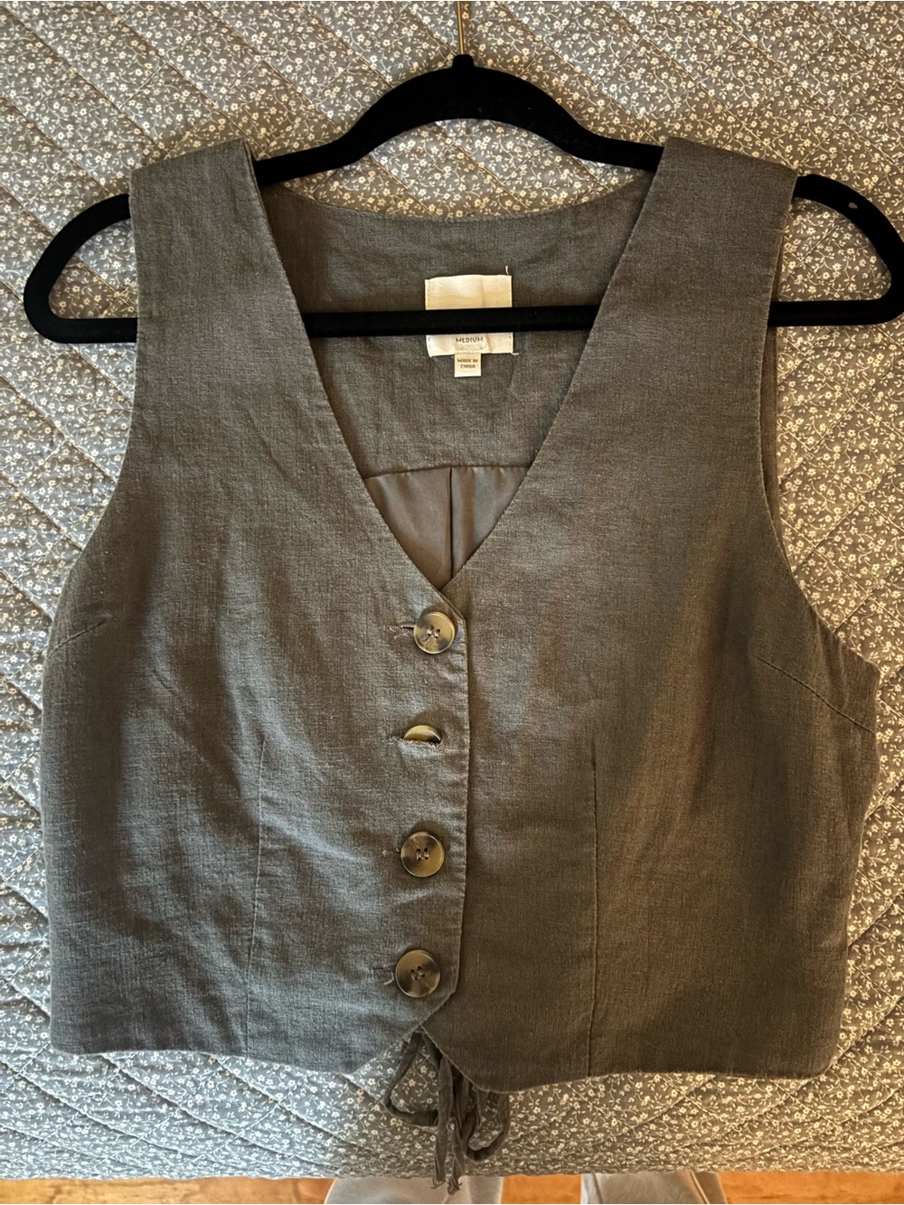 Love Tree Olive Gray Linen-Blend Button Front Tank
